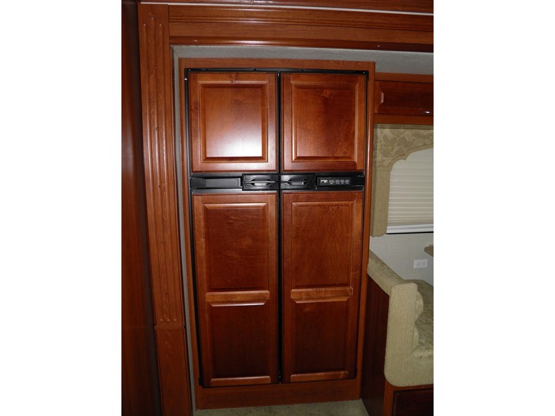 2008 Fleetwood Bounder 35H - 020