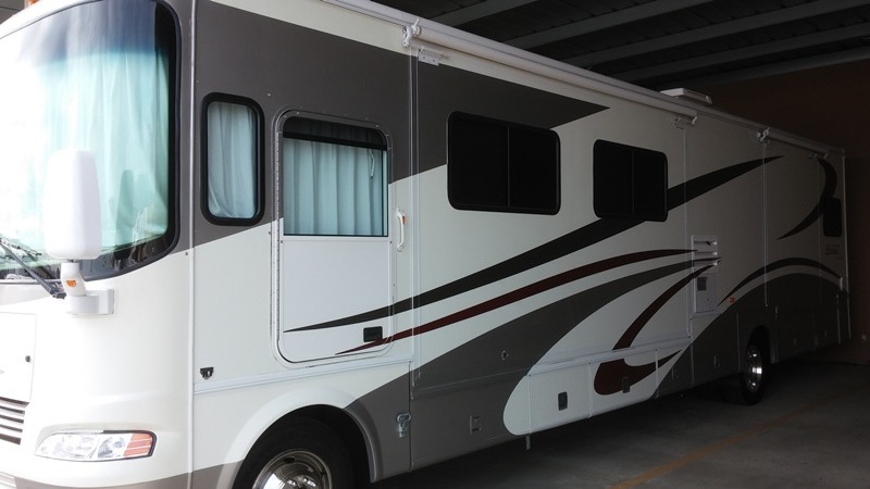 2006 Georgie Boy Landau 3650TS - 001