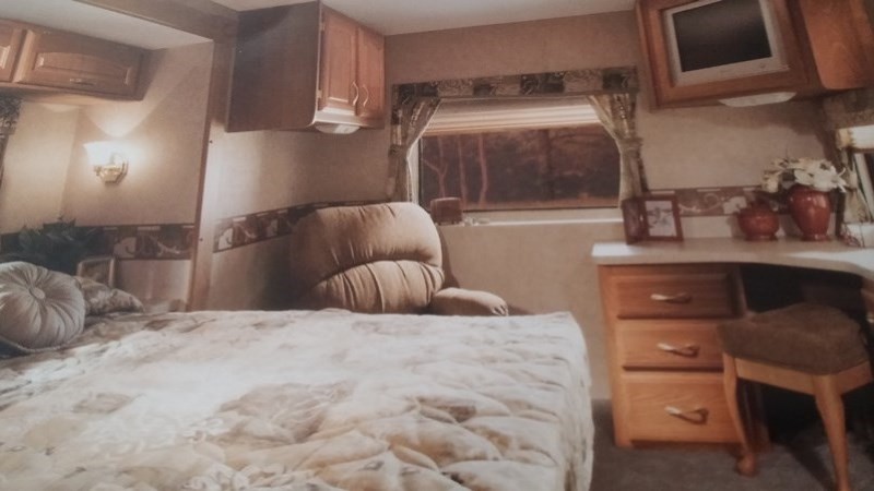 2006 Georgie Boy Landau 3650TS - 007