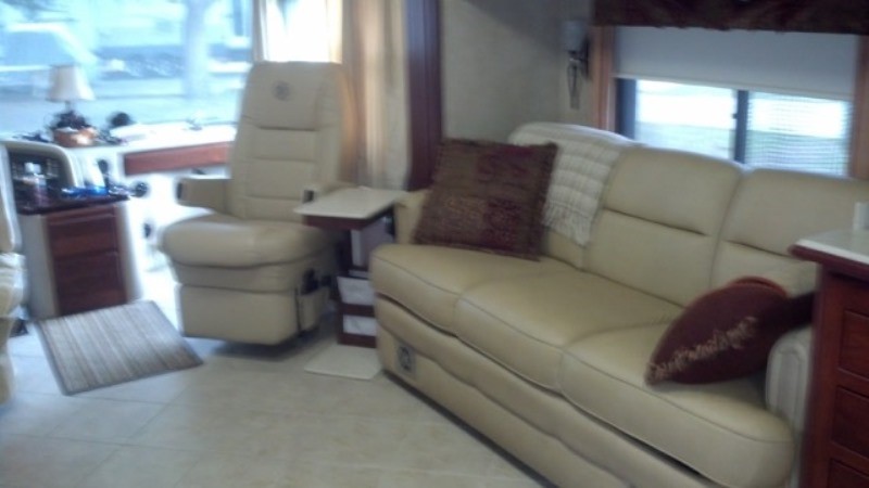 2007 Tiffin Phaeton 40QSH - 012