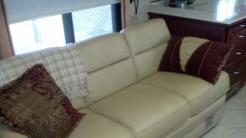 2007 Tiffin Phaeton 40QSH - 013