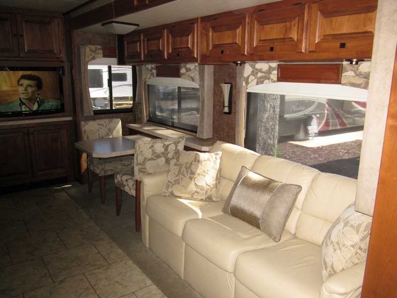 2011 Tiffin Allegro Open Road CA32 - 028
