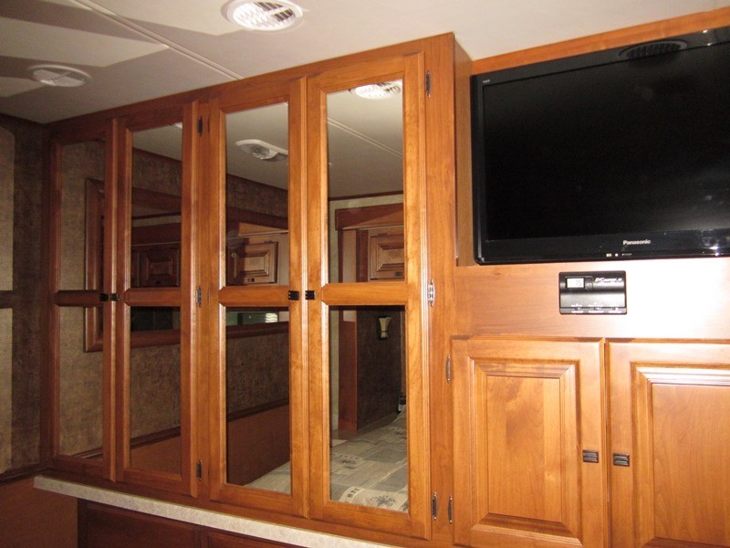 2011 Tiffin Allegro Open Road CA32 - 043