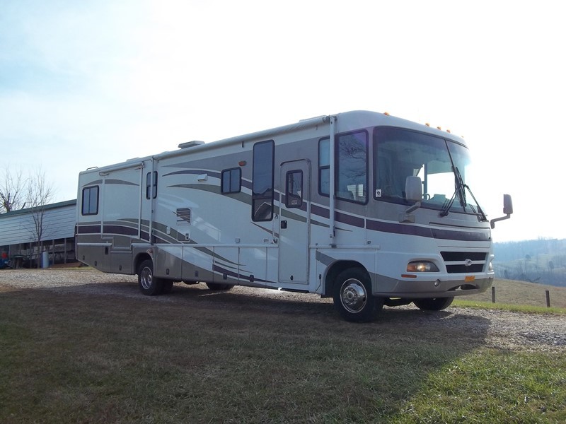 2004 Damon Intruder 373 - 004