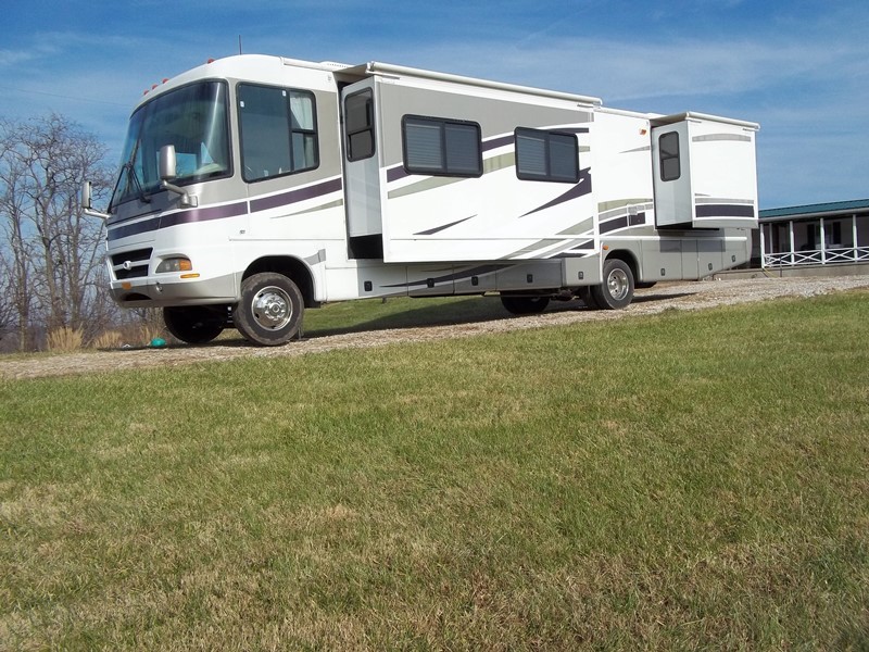 2004 Damon Intruder 373 - 012