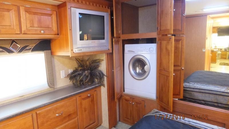 2007 Tiffin Phaeton 40QDH - 024