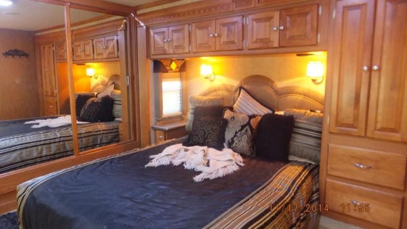 2007 Tiffin Phaeton 40QDH - 025
