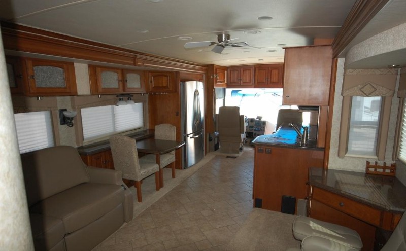 2009 Winnebago Vectra 40TD - 016