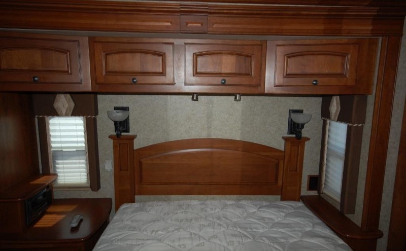 2009 Winnebago Vectra 40TD - 026
