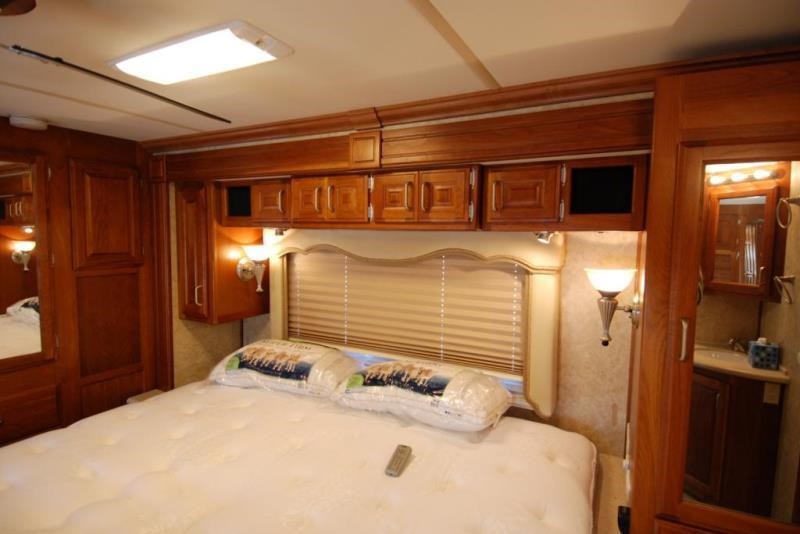 2006 American Coach American Tradition 42R - 021