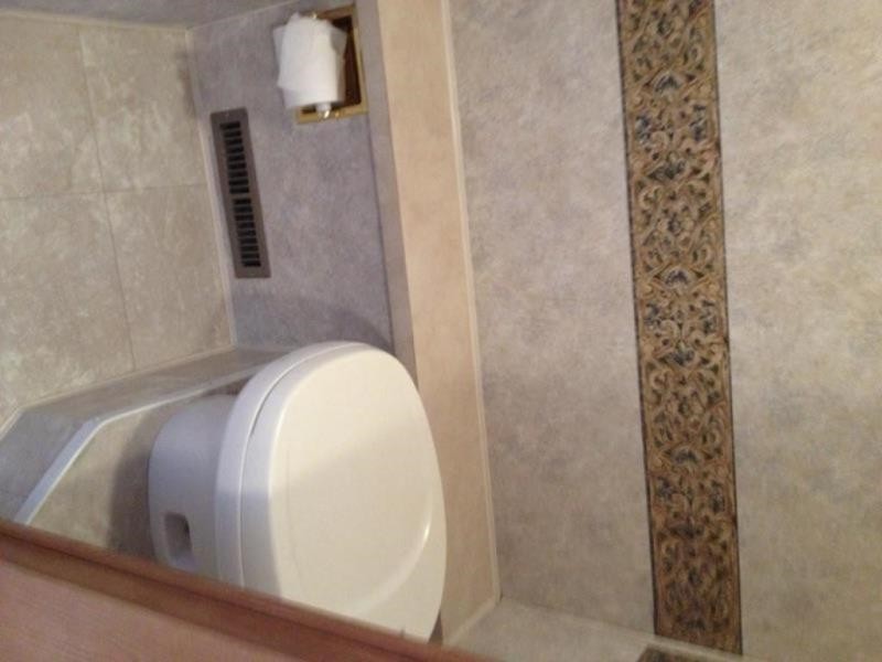 2003 Fleetwood Flair 31A - 011