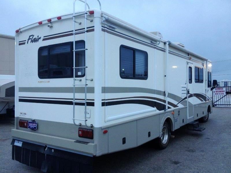 2003 Fleetwood Flair 31A - 003