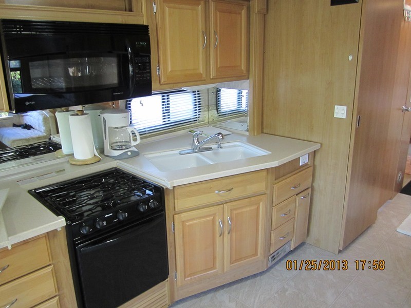 2007 Fleetwood Expedition 38S -  007