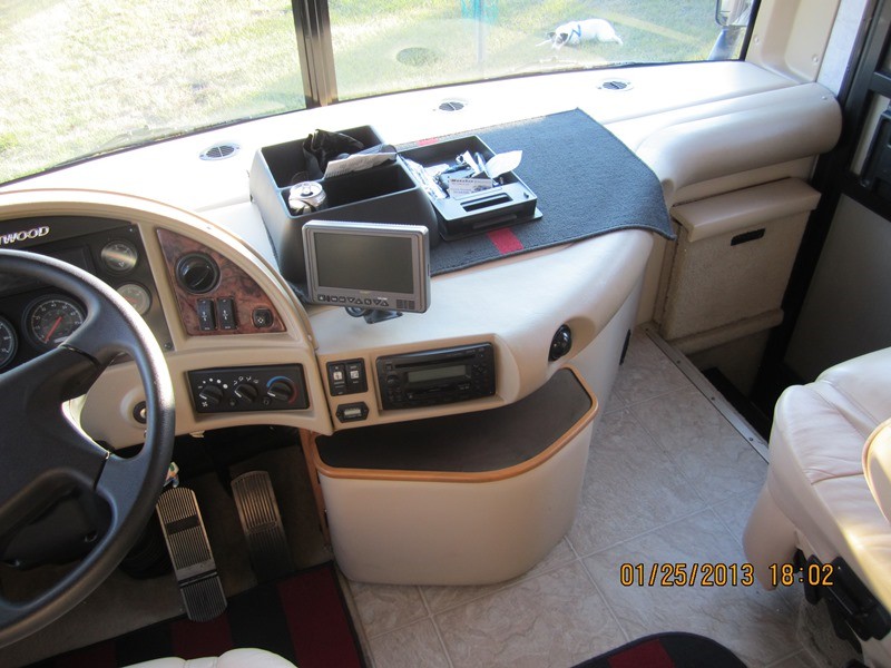 2007 Fleetwood Expedition 38S -  012