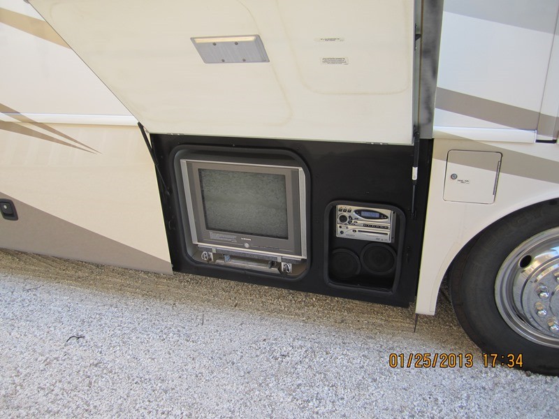 2007 Fleetwood Expedition 38S -  022