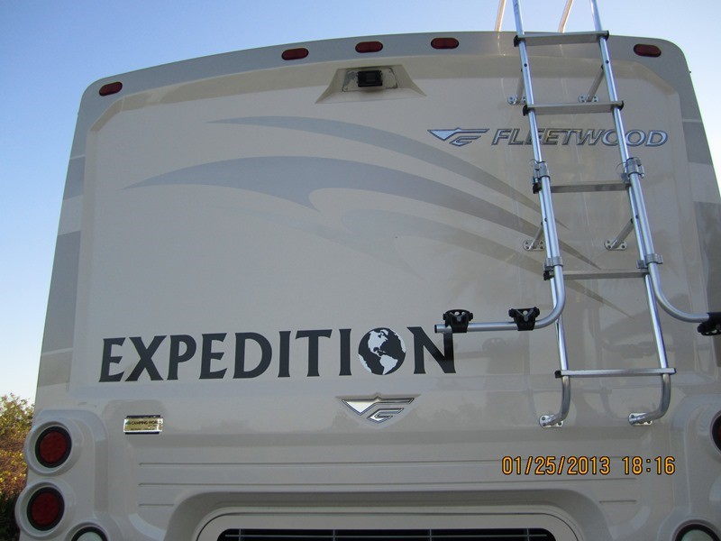 2007 Fleetwood Expedition 38S -  024