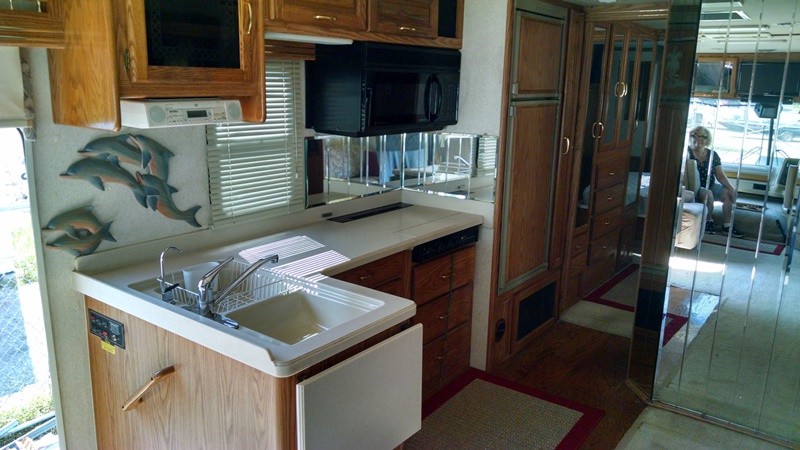 2000 National RV Dolphin 5374 - 003