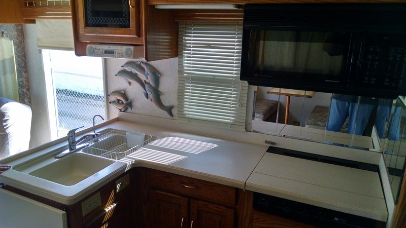 2000 National RV Dolphin 5374 - 004