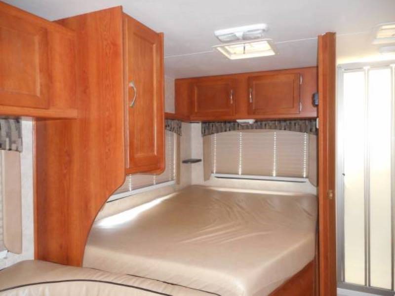 2012 Coachmen Concord 220 LE - 007