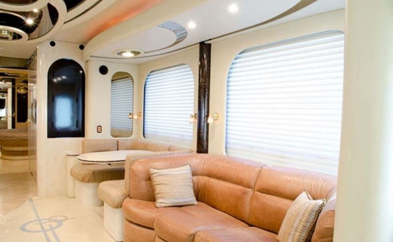 2005 Newell 2000i - 12