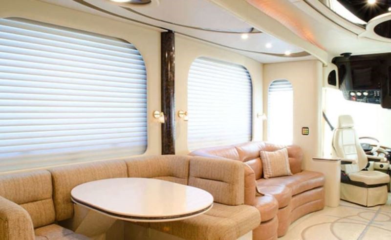 2005 Newell 2000i - 15