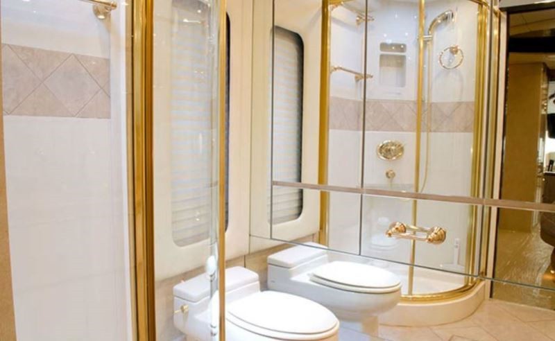 2005 Newell 2000i - 22