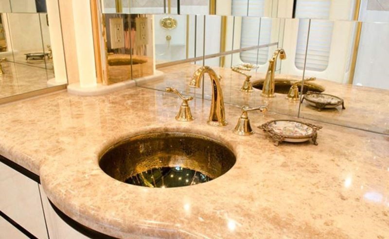 2005 Newell 2000i - 23