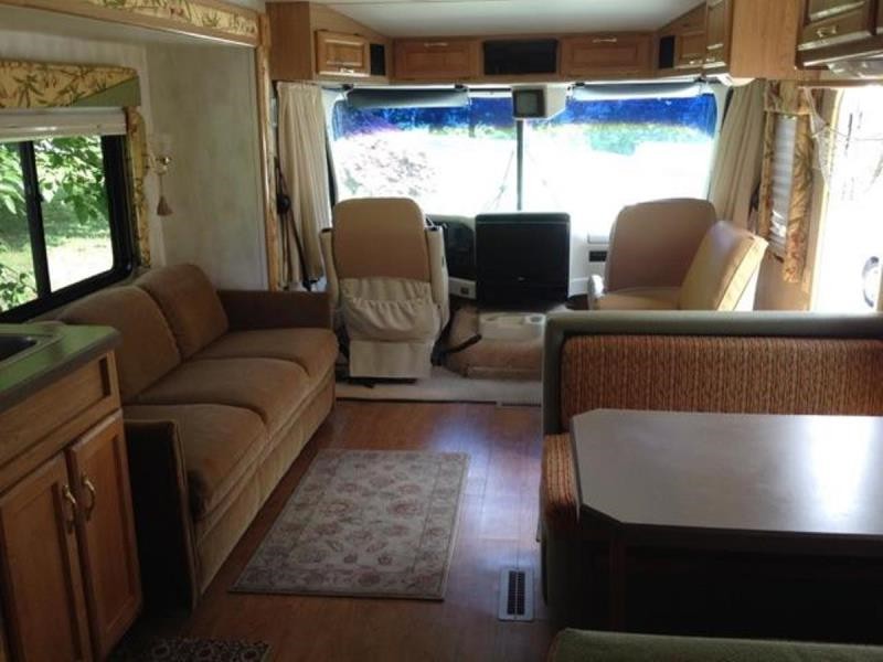 2000 Holiday Rambler Vacationer 33PS