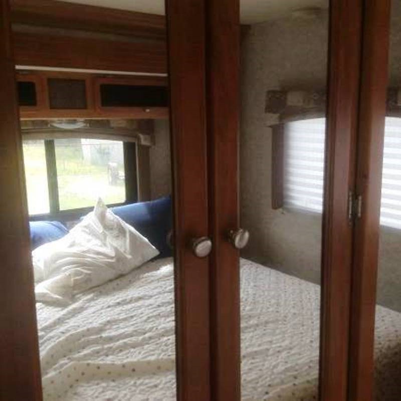 2005 Gulf Stream B Touring Cruiser 5290 - 019