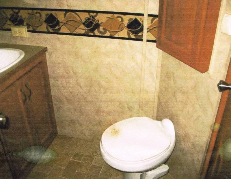 2009 Holiday Rambler Arista 330 - 011