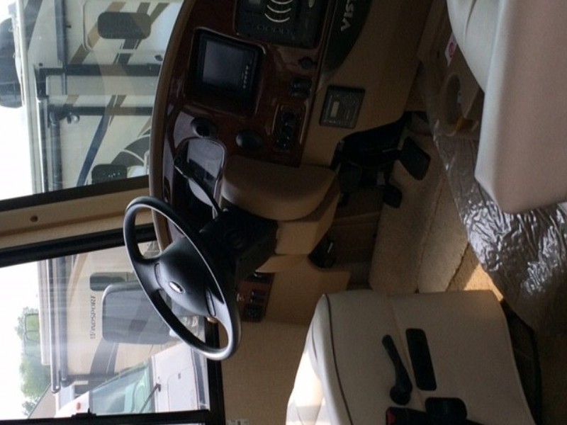 2014 Winnebago Vista 35B - 005