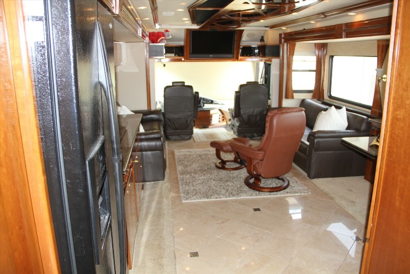 2008 American Coach American Heritage 45B - 019