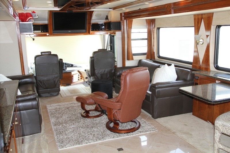2008 American Coach American Heritage 45B - 020