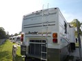 2005 Fleetwood Bounder 38N - 004