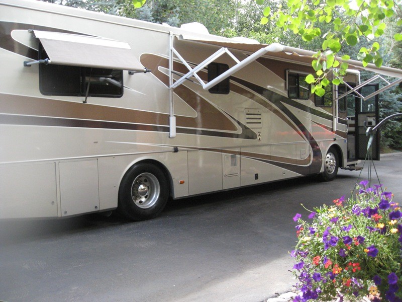 2001 Monaco Windsor 38PBDD - 002