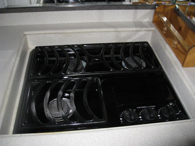 2001 Monaco Windsor 38PBDD - 010