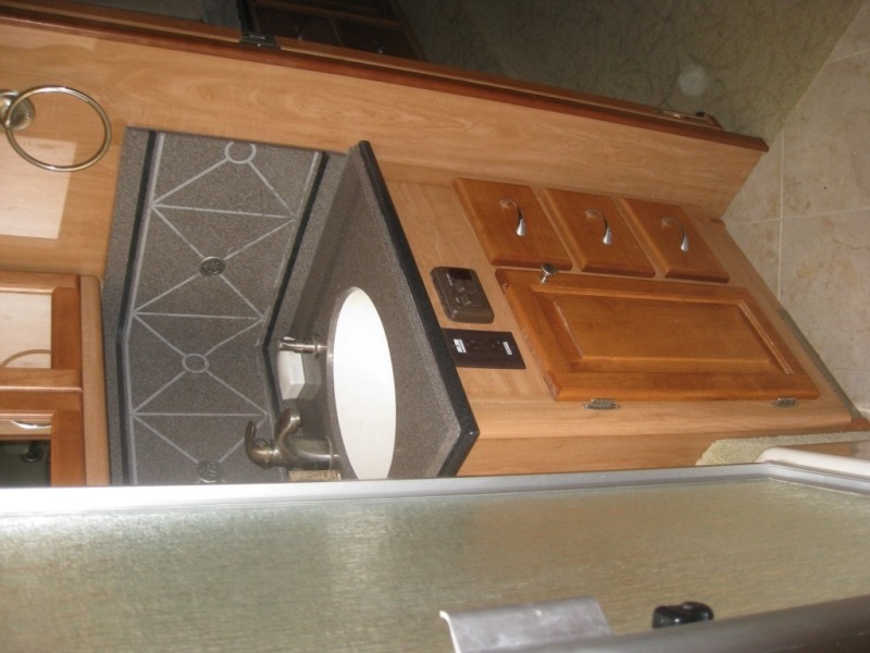 2007 Tiffin Phaeton 40QHS - 008