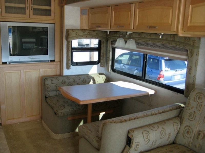 2005 Itasca Suncruiser 37B - 005
