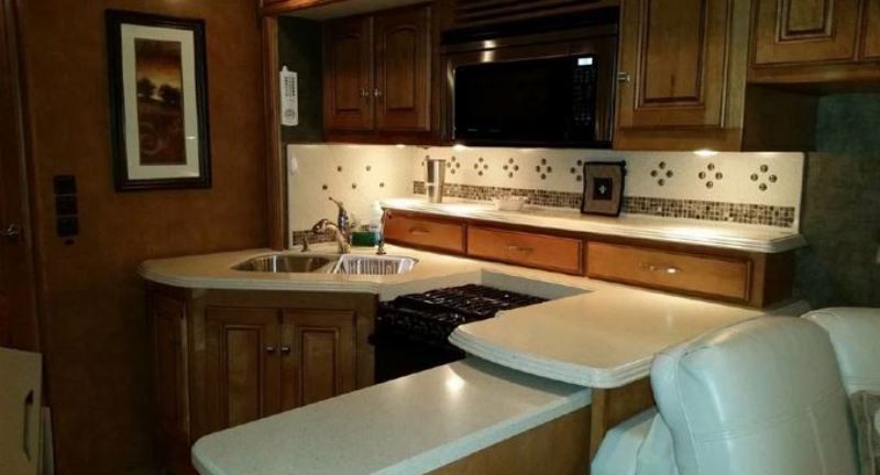 2013 Winnebago Journey 42E - 003