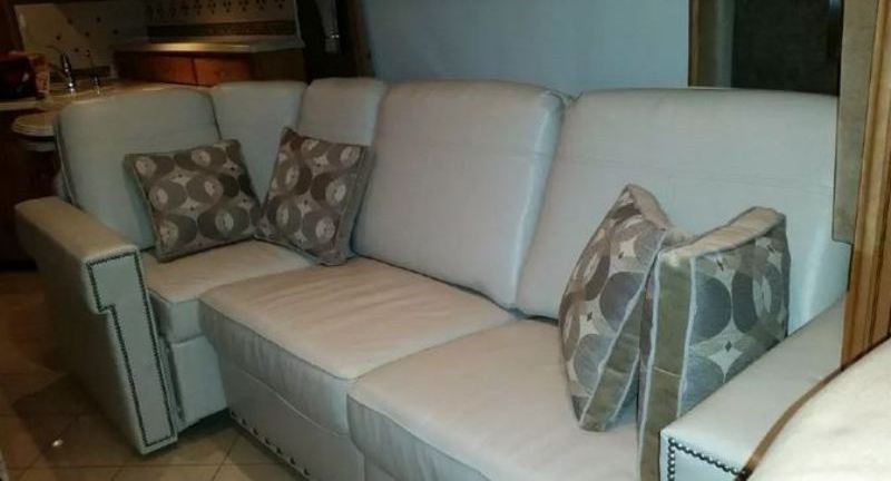 2013 Winnebago Journey 42E - 004