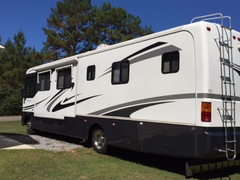 2004 Monaco Monarch SE 36DBD - 002