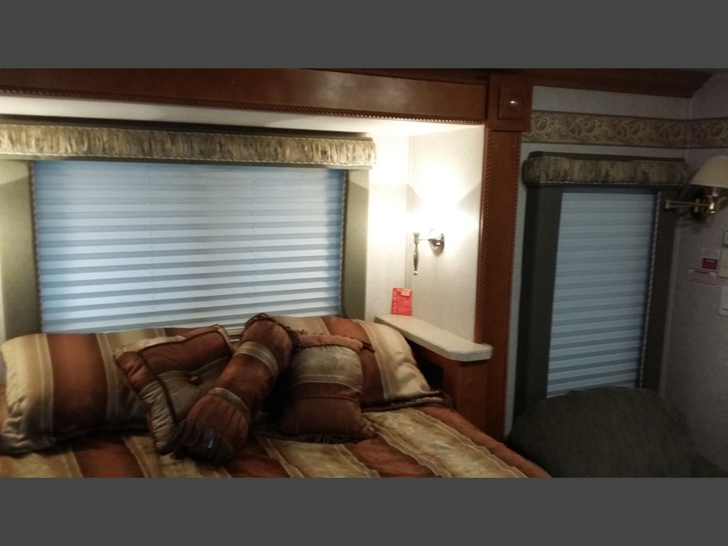 2004 Gulf Stream Atrium -015