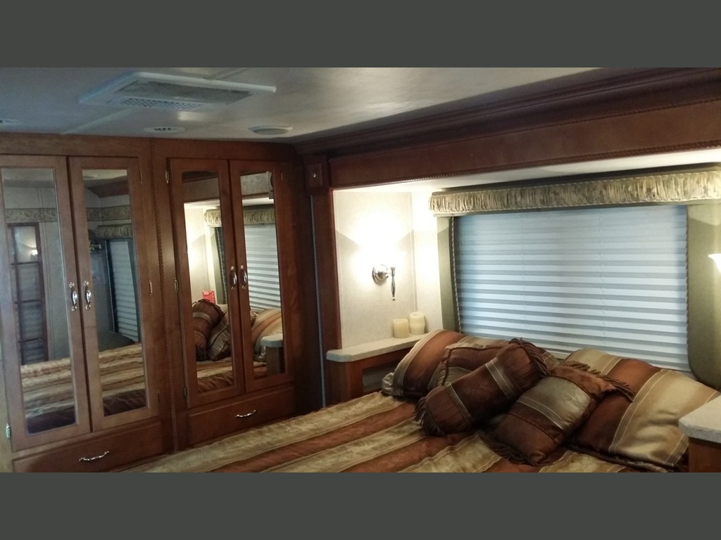 2004 Gulf Stream Atrium -016