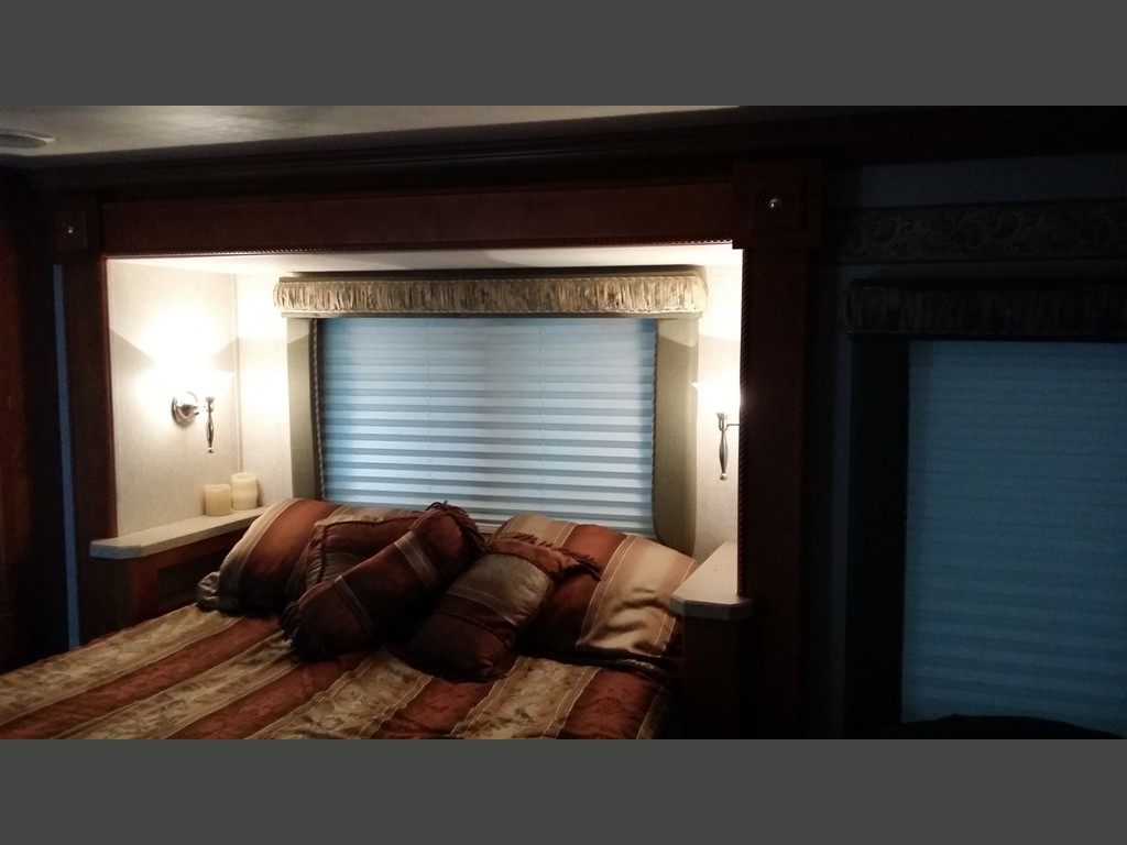 2004 Gulf Stream Atrium -020