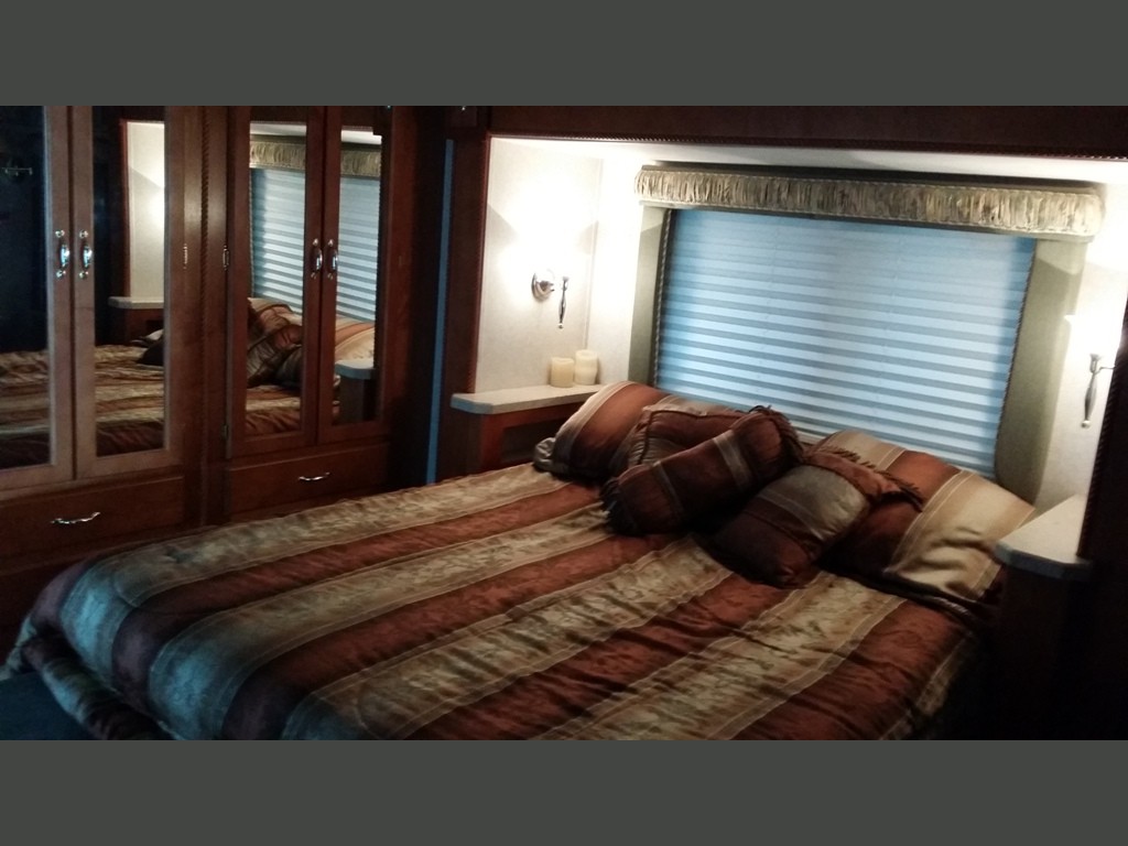 2004 Gulf Stream Atrium -021