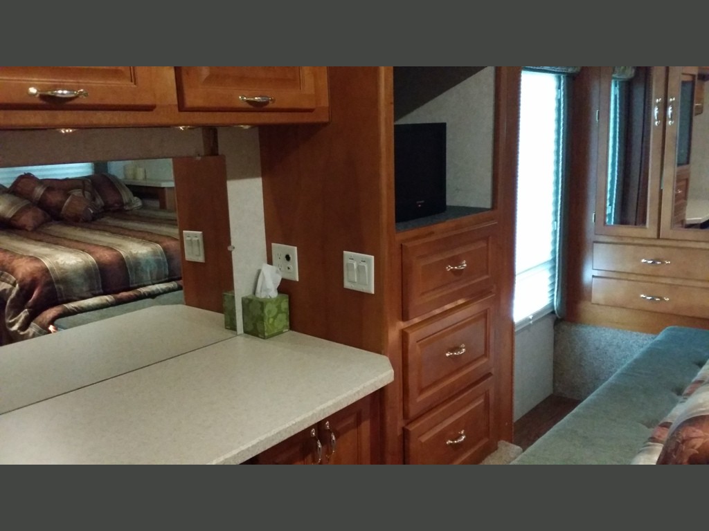 2004 Gulf Stream Atrium -030