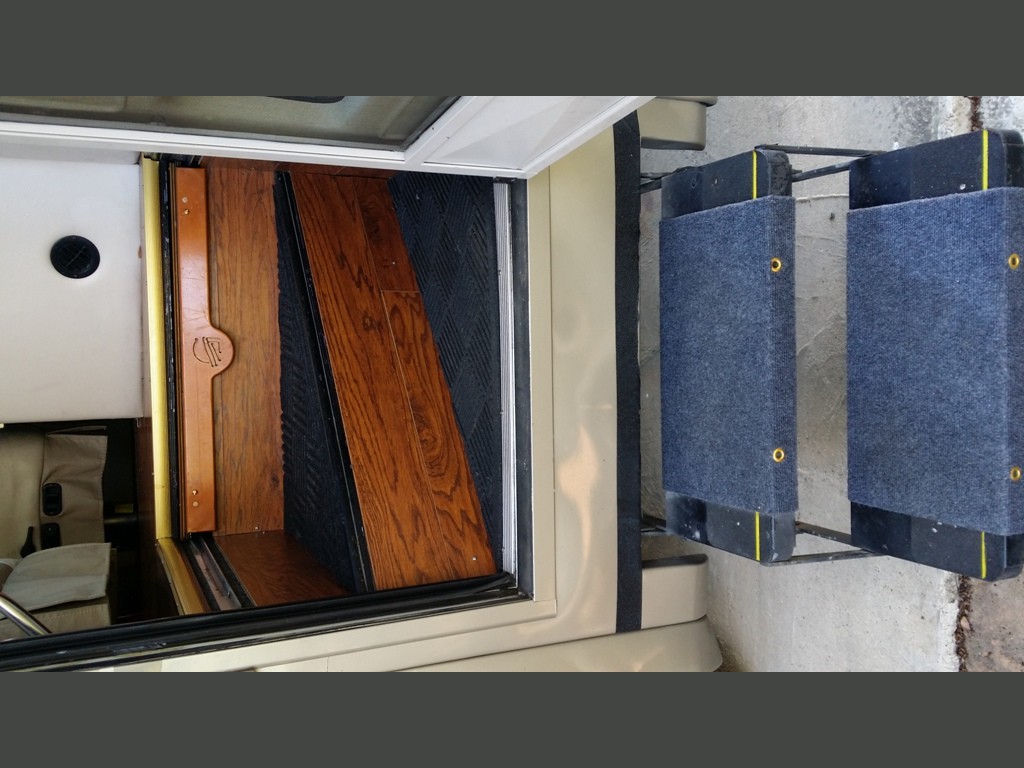 2004 Gulf Stream Atrium -105