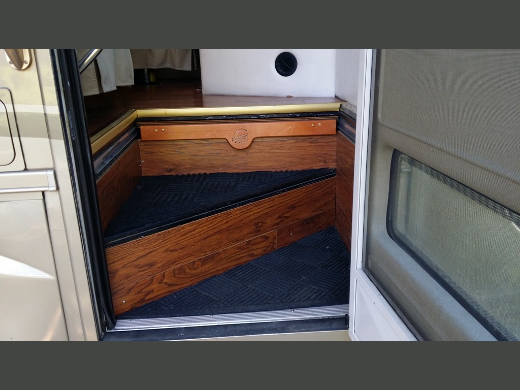 2004 Gulf Stream Atrium -108