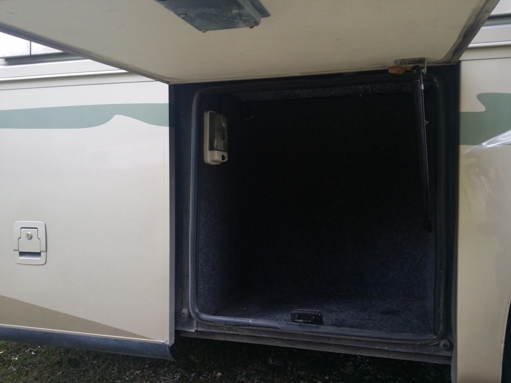 2004 Gulf Stream Atrium -140