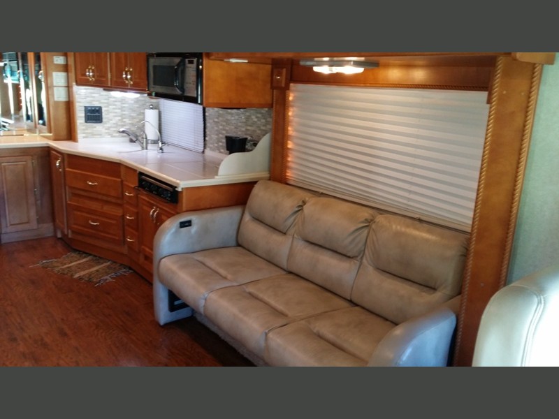 2004 Gulf Stream Atrium 8411 -032